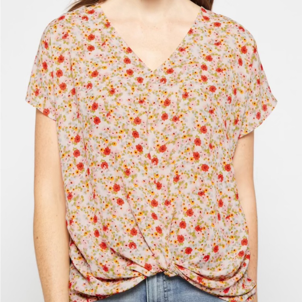 Allure Knot detail blouse